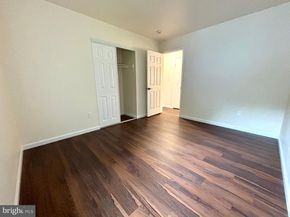 208 Keyes Court, Sterling VA 20164