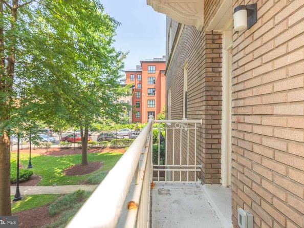 1308 Clifton Street NW 118, Washington DC 20009