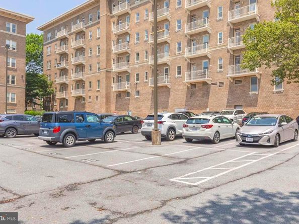 1308 Clifton Street NW 118, Washington DC 20009