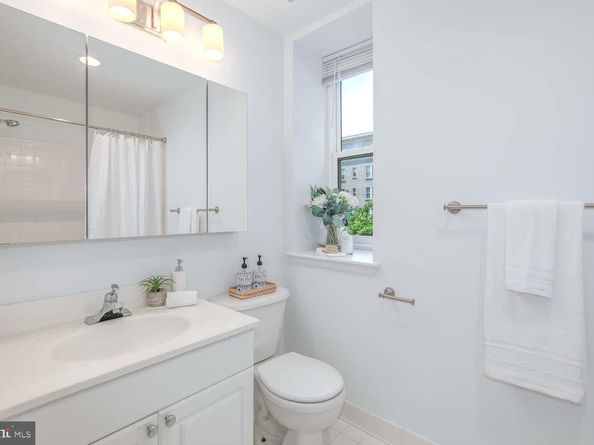 1308 Clifton Street NW 118, Washington DC 20009