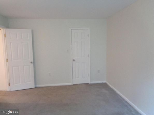 1954 Kennedy Drive 104, Mclean VA 22102