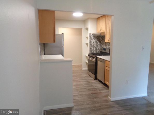 1954 Kennedy Drive 104, Mclean VA 22102