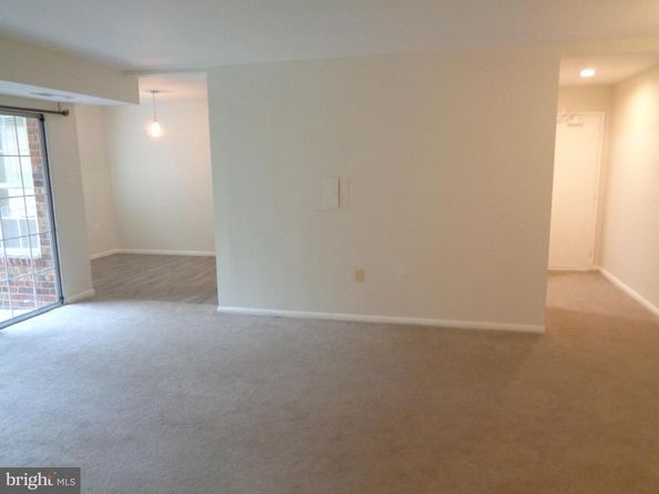 1954 Kennedy Drive 104, Mclean VA 22102