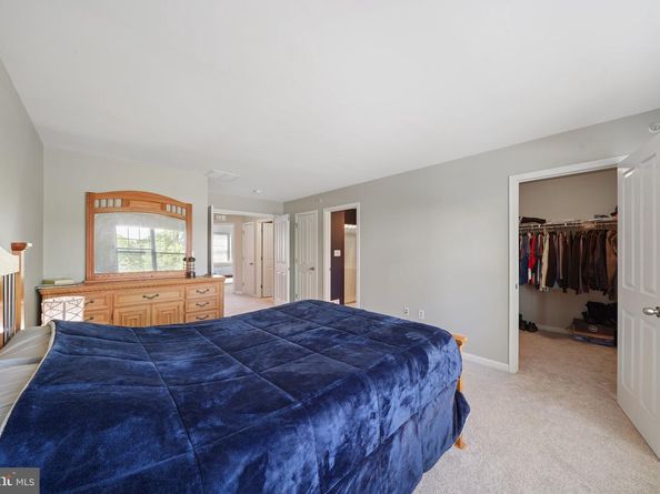 329 Ross Court, Wyncote PA 19095