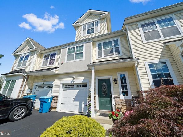 329 Ross Court, Wyncote PA 19095