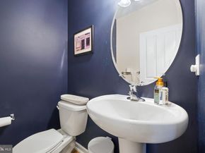 329 Ross Court, Wyncote PA 19095