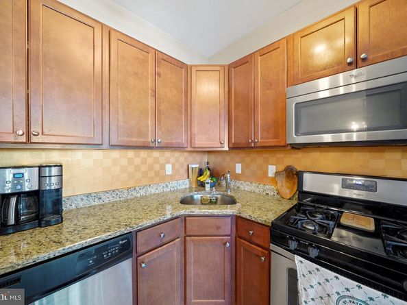 329 Ross Court, Wyncote PA 19095