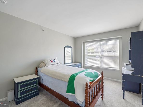 329 Ross Court, Wyncote PA 19095
