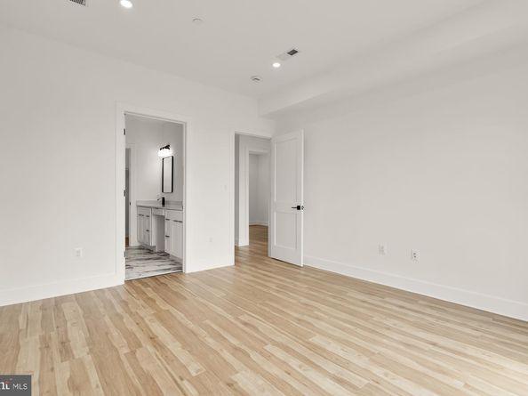 1251 Morse Street NE PH3, Washington DC 20002