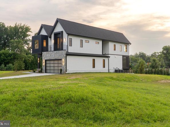 104 Mashie Court SE, Vienna VA 22180