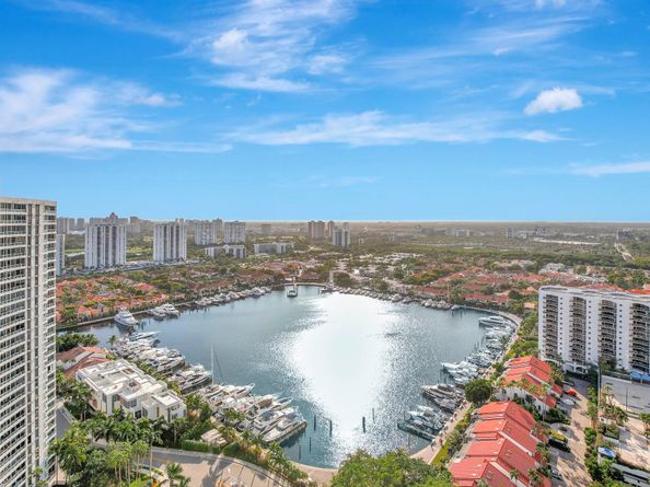 21205 Yacht Club Drive 3105, Aventura FL 33180