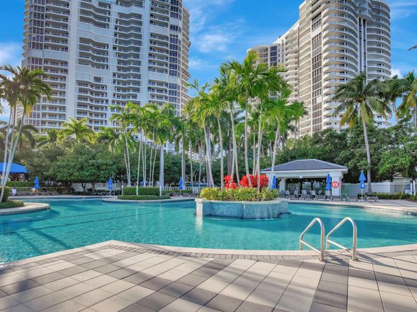 21205 Yacht Club Drive 3105, Aventura FL 33180