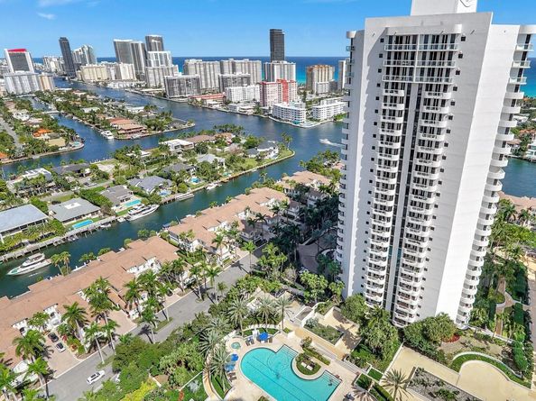 21205 Yacht Club Drive 3105, Aventura FL 33180