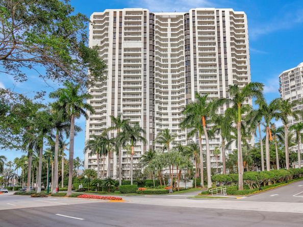 21205 Yacht Club Drive 3105, Aventura FL 33180