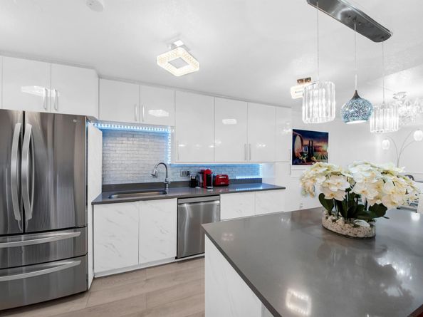 5700 NW 2nd 409 Avenue Three, Boca Raton FL 33487