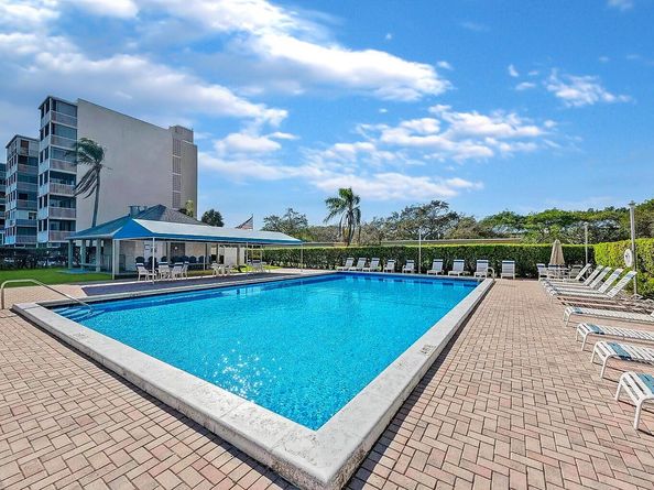 5700 NW 2nd 409 Avenue Three, Boca Raton FL 33487