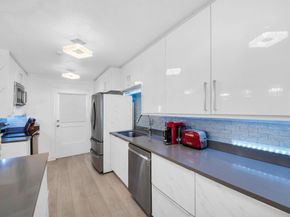 5700 NW 2nd 409 Avenue Three, Boca Raton FL 33487