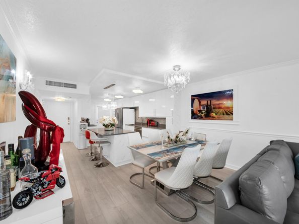 5700 NW 2nd 409 Avenue Three, Boca Raton FL 33487
