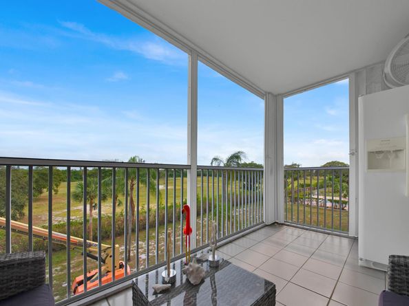 5700 NW 2nd 409 Avenue Three, Boca Raton FL 33487