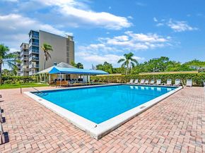5700 NW 2nd 409 Avenue Three, Boca Raton FL 33487