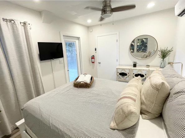 300 35th Street, West Palm Beach FL 33407