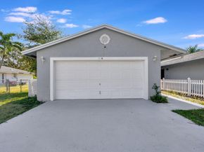 134 Sparrow Dr A, Royal Palm Beach FL 33411