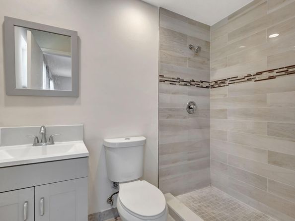 134 Sparrow Dr A, Royal Palm Beach FL 33411