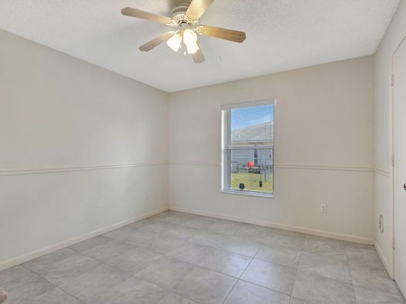 134 Sparrow Dr A, Royal Palm Beach FL 33411