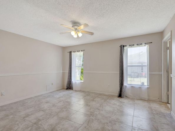134 Sparrow Dr A, Royal Palm Beach FL 33411