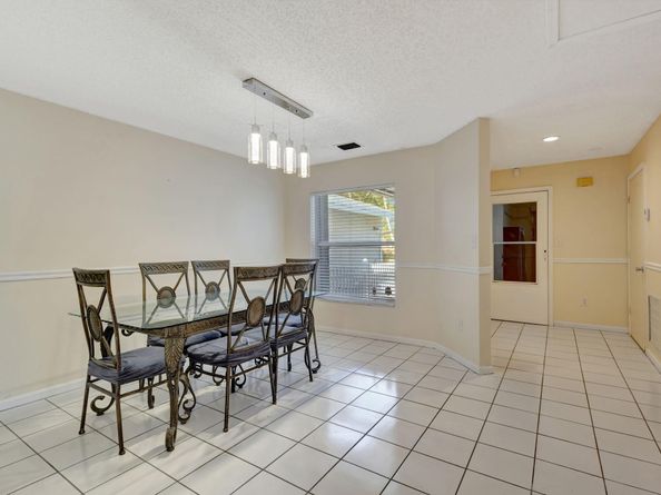 134 Sparrow Dr A, Royal Palm Beach FL 33411