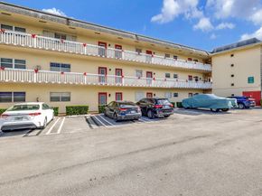 4431 NW 16th St 303, Fort Lauderdale FL 33313