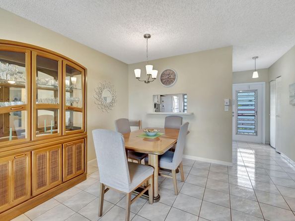 4431 NW 16th St 303, Fort Lauderdale FL 33313