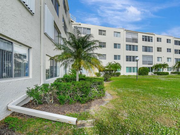 6768 10th Avenue N 113, Lake Worth FL 33467