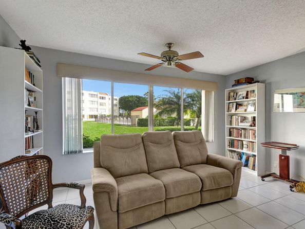 6768 10th Avenue N 113, Lake Worth FL 33467