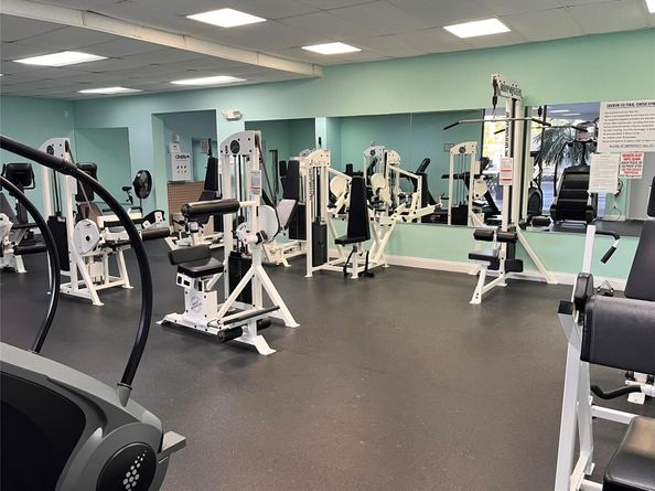 7041 Environ Blvd 327, Lauderhill FL 33319