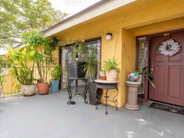 550 NW 214th Street 201, Miami Gardens FL 33169