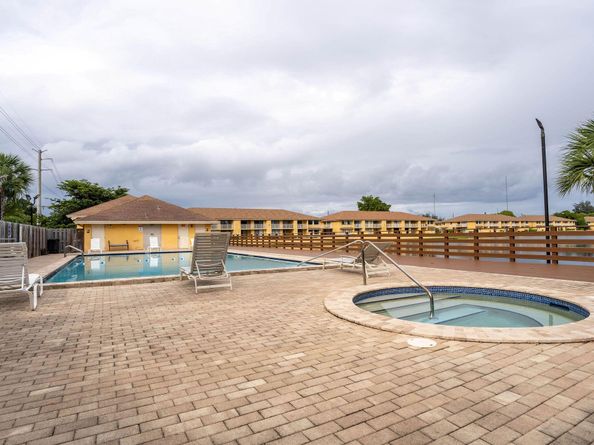 550 NW 214th Street 201, Miami Gardens FL 33169