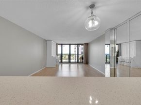 2301 S Ocean Dr 1006, Hollywood FL 33019