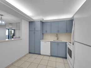 2301 S Ocean Dr 1006, Hollywood FL 33019