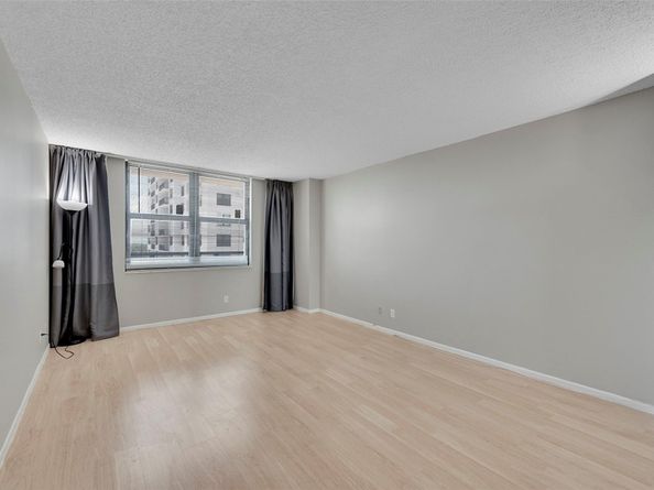 2301 S Ocean Dr 1006, Hollywood FL 33019