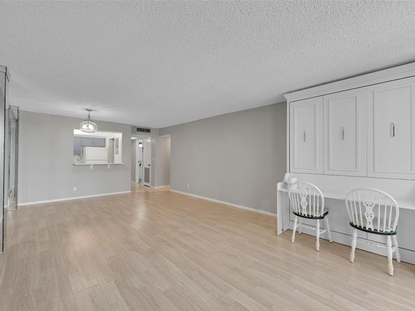 2301 S Ocean Dr 1006, Hollywood FL 33019