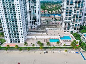 2301 S Ocean Dr 1006, Hollywood FL 33019