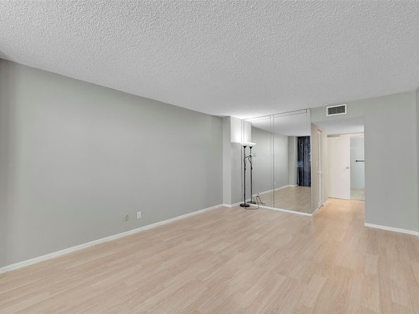 2301 S Ocean Dr 1006, Hollywood FL 33019