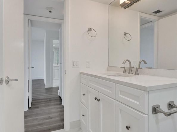 936 Intracoastal Dr 7E, Fort Lauderdale FL 33304