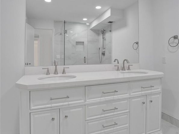 936 Intracoastal Dr 7E, Fort Lauderdale FL 33304