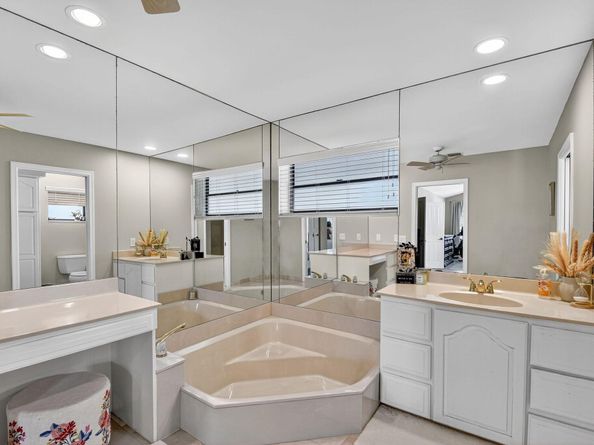 4270 Fox Trace, Boynton Beach FL 33436