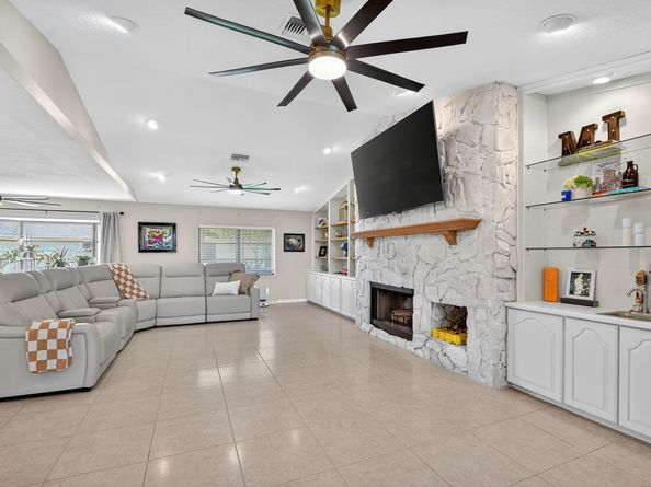 4270 Fox Trace, Boynton Beach FL 33436