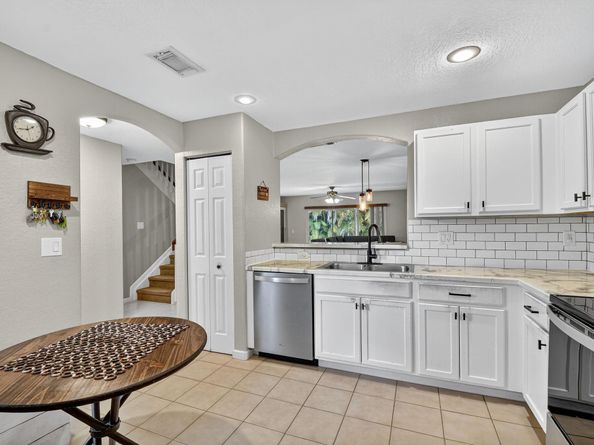 6085 Reynolds Street, West Palm Beach FL 33411