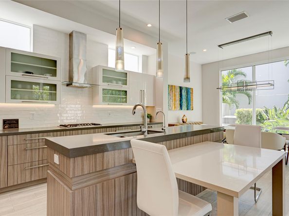 3200 NE 26th St, Fort Lauderdale FL 33305