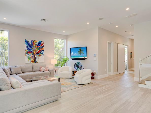 3200 NE 26th St, Fort Lauderdale FL 33305